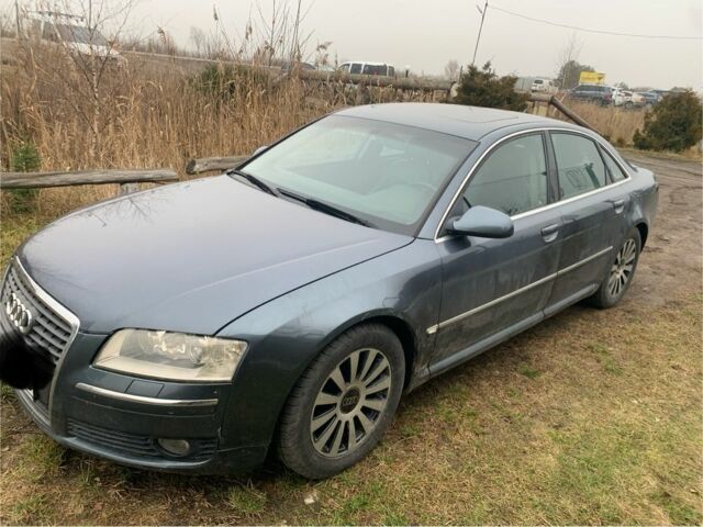 Серый Ауди А8, объемом двигателя 3 л и пробегом 360 тыс. км за 4300 $, фото 1 на Automoto.ua