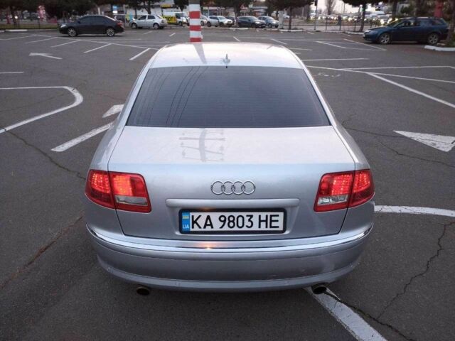 Серый Ауди А8, объемом двигателя 4.2 л и пробегом 242 тыс. км за 4300 $, фото 14 на Automoto.ua