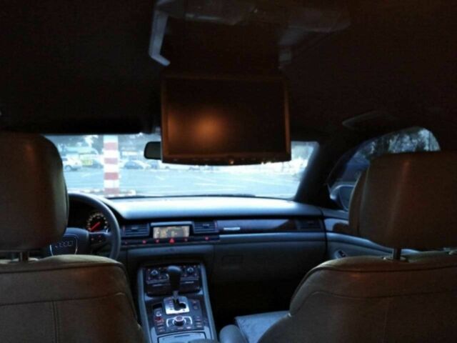 Серый Ауди А8, объемом двигателя 4.2 л и пробегом 242 тыс. км за 4300 $, фото 16 на Automoto.ua