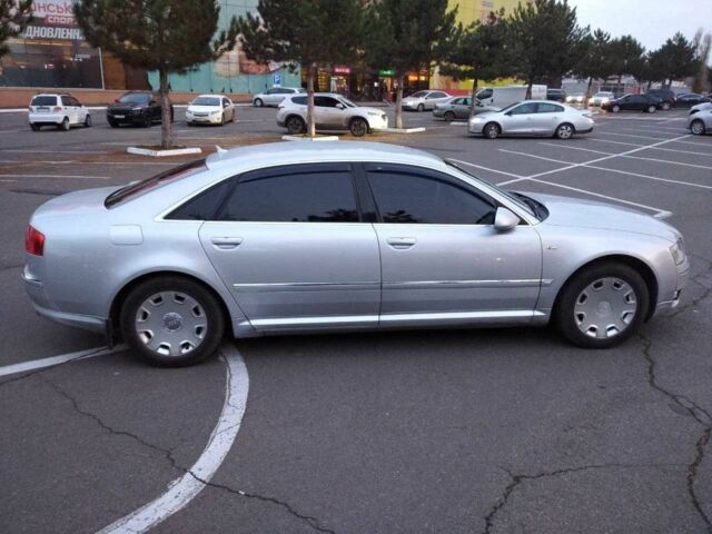 Серый Ауди А8, объемом двигателя 4.2 л и пробегом 242 тыс. км за 4300 $, фото 1 на Automoto.ua