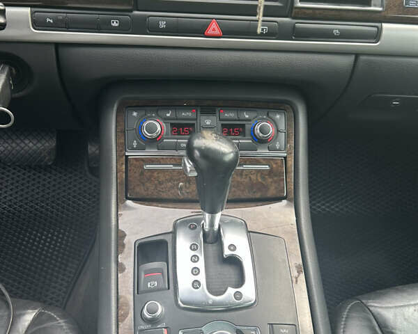 Серый Ауди А8, объемом двигателя 3 л и пробегом 307 тыс. км за 8900 $, фото 13 на Automoto.ua