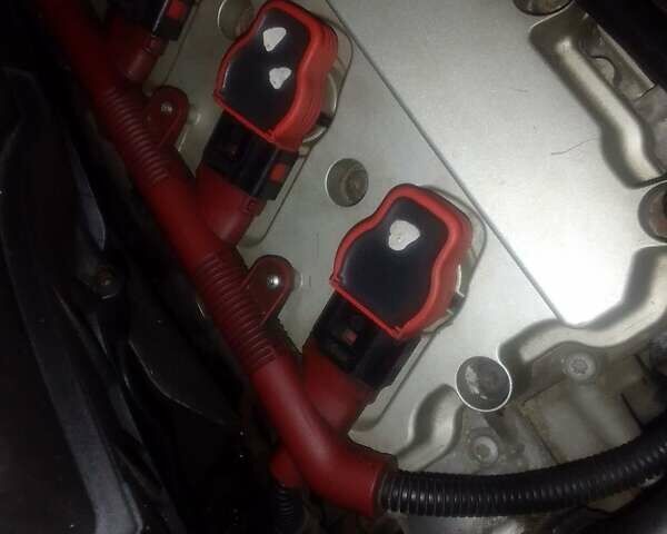 Серый Ауди А8, объемом двигателя 3.2 л и пробегом 262 тыс. км за 7000 $, фото 7 на Automoto.ua