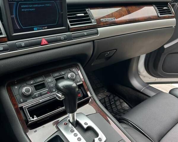 Серый Ауди А8, объемом двигателя 3 л и пробегом 392 тыс. км за 10500 $, фото 11 на Automoto.ua