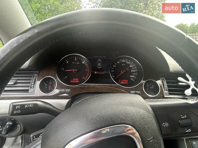 Серый Ауди А8, объемом двигателя 3 л и пробегом 307 тыс. км за 8900 $, фото 9 на Automoto.ua
