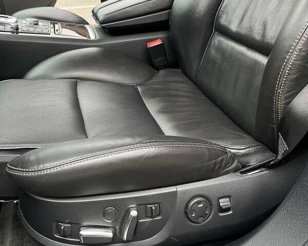 Серый Ауди А8, объемом двигателя 3 л и пробегом 392 тыс. км за 10500 $, фото 15 на Automoto.ua