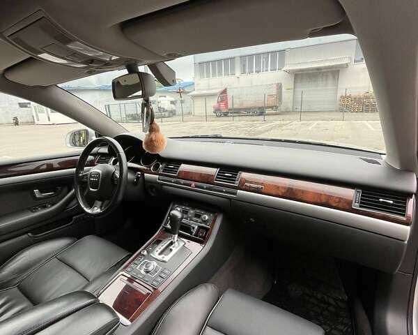 Серый Ауди А8, объемом двигателя 3 л и пробегом 392 тыс. км за 10500 $, фото 12 на Automoto.ua