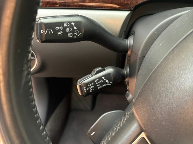 Серый Ауди А8, объемом двигателя 3 л и пробегом 311 тыс. км за 10000 $, фото 9 на Automoto.ua