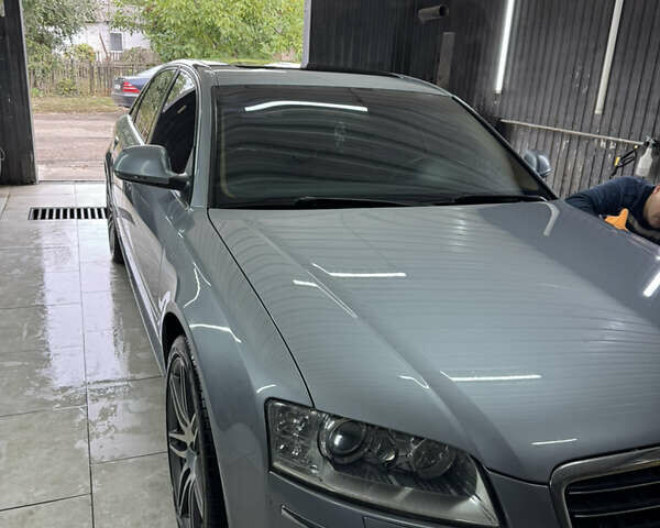 Сірий Ауді A8, об'ємом двигуна 4.13 л та пробігом 392 тис. км за 13200 $, фото 2 на Automoto.ua