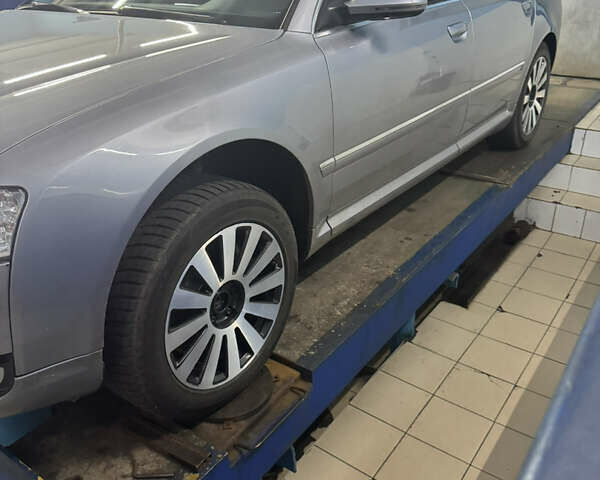 Сірий Ауді A8, об'ємом двигуна 4.13 л та пробігом 392 тис. км за 13200 $, фото 13 на Automoto.ua