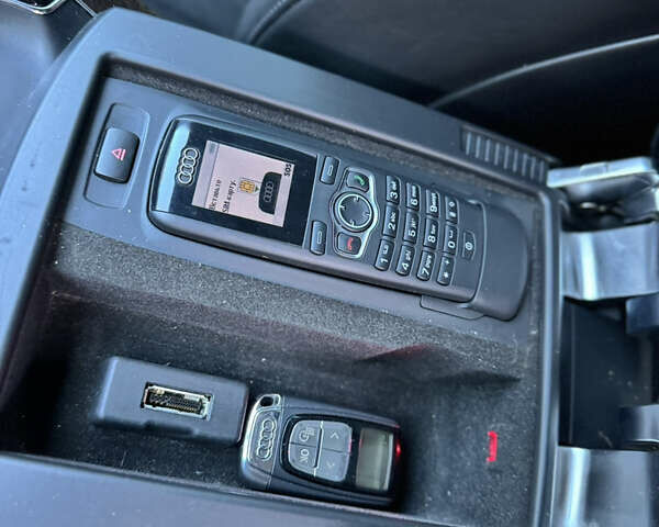 Сірий Ауді A8, об'ємом двигуна 4.13 л та пробігом 266 тис. км за 17900 $, фото 31 на Automoto.ua