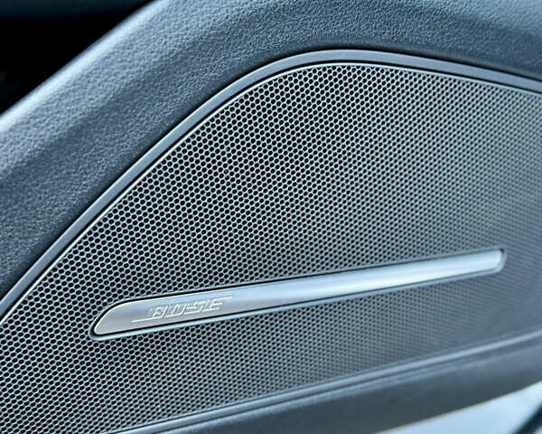 Сірий Ауді A8, об'ємом двигуна 4.13 л та пробігом 266 тис. км за 17900 $, фото 21 на Automoto.ua