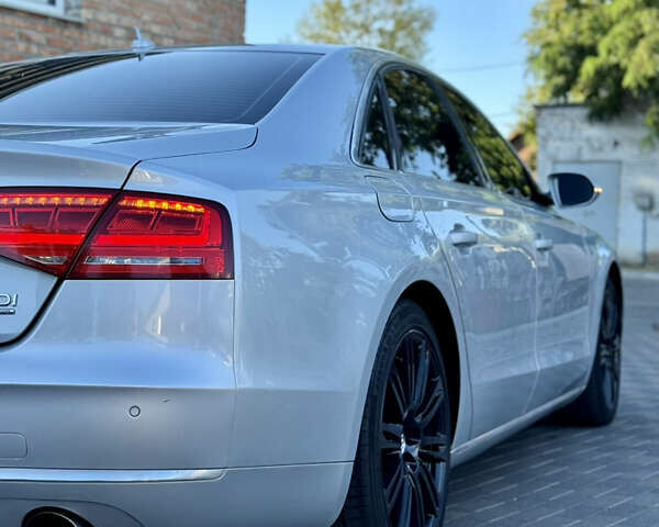 Сірий Ауді A8, об'ємом двигуна 4.13 л та пробігом 266 тис. км за 17900 $, фото 9 на Automoto.ua
