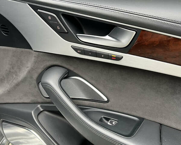 Серый Ауди А8, объемом двигателя 3 л и пробегом 147 тыс. км за 19900 $, фото 38 на Automoto.ua