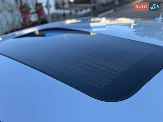 Сірий Ауді A8, об'ємом двигуна 4.13 л та пробігом 266 тис. км за 17900 $, фото 16 на Automoto.ua