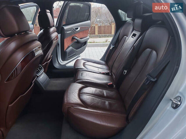 Серый Ауди А8, объемом двигателя 3 л и пробегом 190 тыс. км за 19900 $, фото 22 на Automoto.ua