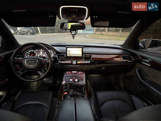 Серый Ауди А8, объемом двигателя 3 л и пробегом 251 тыс. км за 15000 $, фото 7 на Automoto.ua