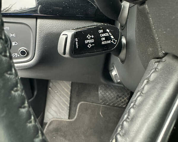 Серый Ауди А8, объемом двигателя 3 л и пробегом 249 тыс. км за 10800 $, фото 25 на Automoto.ua