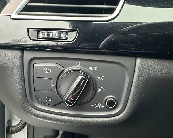 Серый Ауди А8, объемом двигателя 3 л и пробегом 249 тыс. км за 10800 $, фото 24 на Automoto.ua