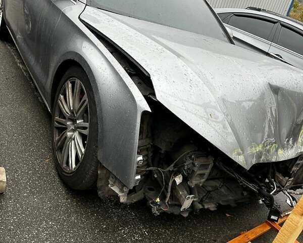 Серый Ауди А8, объемом двигателя 3 л и пробегом 193 тыс. км за 9950 $, фото 1 на Automoto.ua