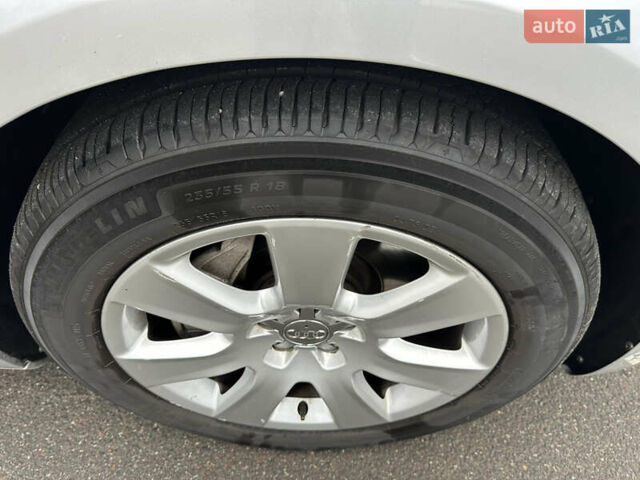 Серый Ауди А8, объемом двигателя 3 л и пробегом 249 тыс. км за 10800 $, фото 10 на Automoto.ua