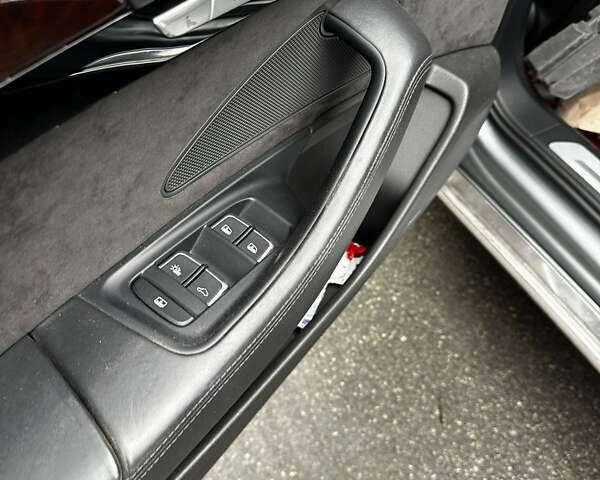 Серый Ауди А8, объемом двигателя 3 л и пробегом 193 тыс. км за 10400 $, фото 24 на Automoto.ua
