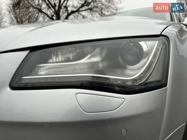 Серый Ауди А8, объемом двигателя 3 л и пробегом 249 тыс. км за 10800 $, фото 8 на Automoto.ua