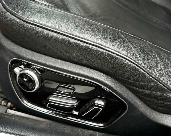 Серый Ауди А8, объемом двигателя 3 л и пробегом 193 тыс. км за 10400 $, фото 25 на Automoto.ua