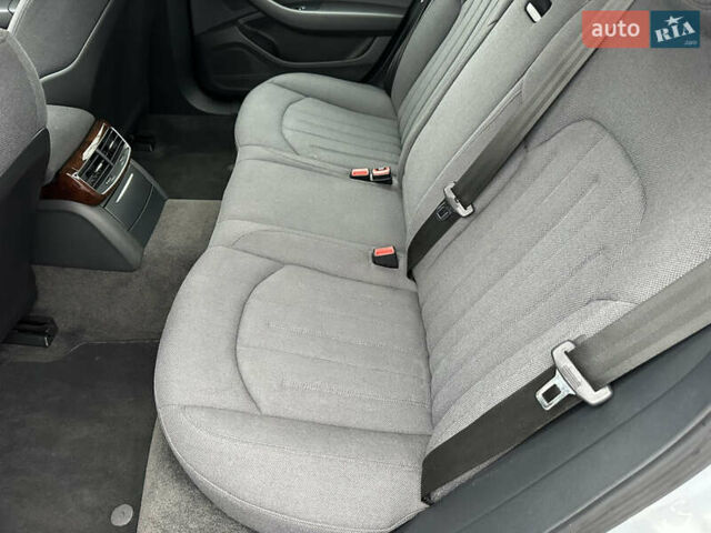 Серый Ауди А8, объемом двигателя 3 л и пробегом 249 тыс. км за 10800 $, фото 19 на Automoto.ua