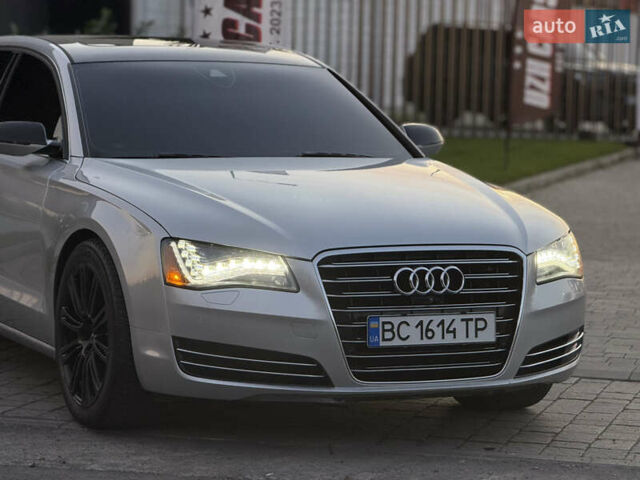 Серый Ауди А8, объемом двигателя 3 л и пробегом 251 тыс. км за 15000 $, фото 1 на Automoto.ua