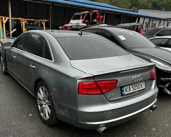 Серый Ауди А8, объемом двигателя 3 л и пробегом 193 тыс. км за 9950 $, фото 2 на Automoto.ua