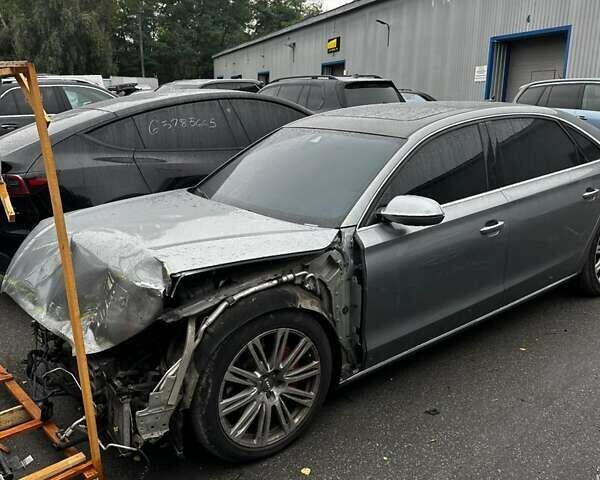 Серый Ауди А8, объемом двигателя 3 л и пробегом 193 тыс. км за 10950 $, фото 4 на Automoto.ua