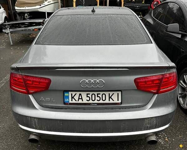 Серый Ауди А8, объемом двигателя 3 л и пробегом 193 тыс. км за 10950 $, фото 2 на Automoto.ua