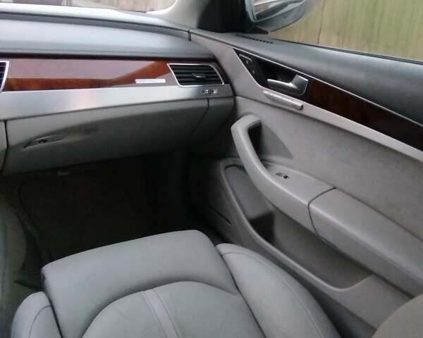 Сірий Ауді A8, об'ємом двигуна 3 л та пробігом 221 тис. км за 15900 $, фото 11 на Automoto.ua