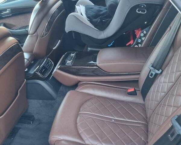 Сірий Ауді A8, об'ємом двигуна 3 л та пробігом 193 тис. км за 25000 $, фото 13 на Automoto.ua