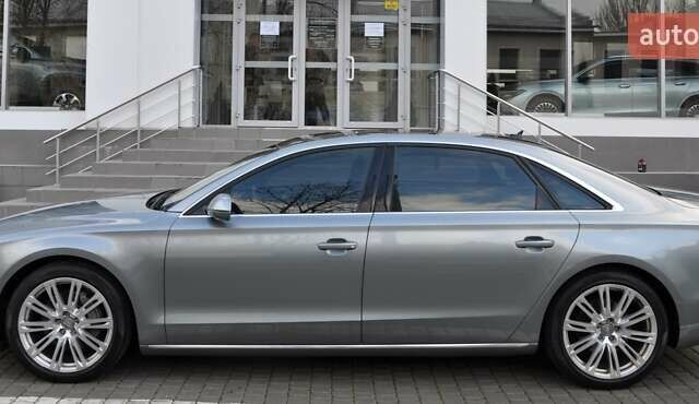 Серый Ауди А8, объемом двигателя 3 л и пробегом 214 тыс. км за 20900 $, фото 3 на Automoto.ua