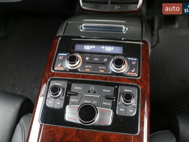 Серый Ауди А8, объемом двигателя 4 л и пробегом 204 тыс. км за 20700 $, фото 22 на Automoto.ua