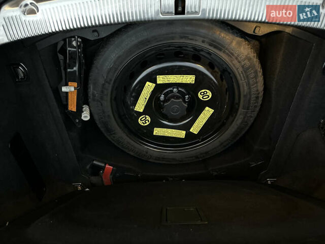 Серый Ауди А8, объемом двигателя 2.97 л и пробегом 267 тыс. км за 26500 $, фото 56 на Automoto.ua