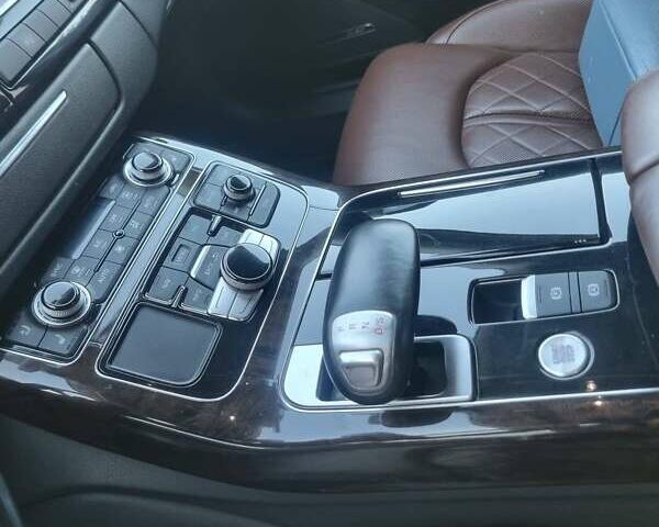 Сірий Ауді A8, об'ємом двигуна 3 л та пробігом 193 тис. км за 25000 $, фото 10 на Automoto.ua