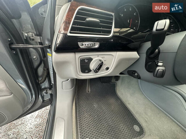 Серый Ауди А8, объемом двигателя 3 л и пробегом 198 тыс. км за 19999 $, фото 15 на Automoto.ua