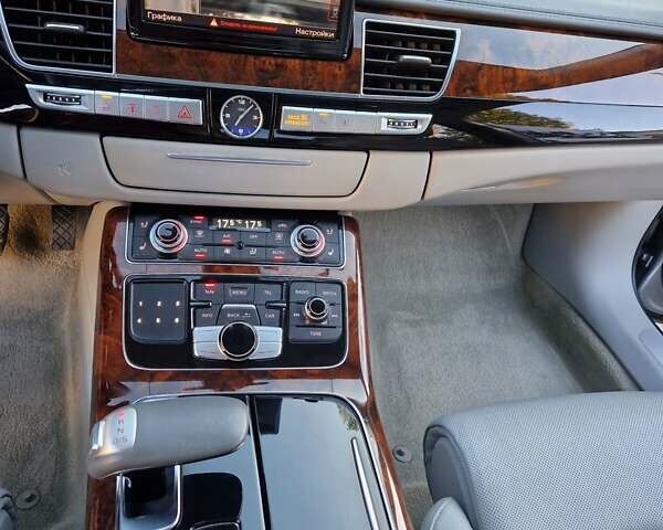 Серый Ауди А8, объемом двигателя 3 л и пробегом 198 тыс. км за 18999 $, фото 41 на Automoto.ua