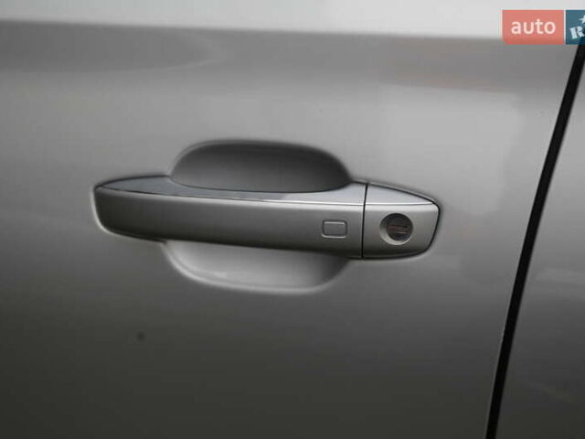 Серый Ауди А8, объемом двигателя 4 л и пробегом 204 тыс. км за 20700 $, фото 29 на Automoto.ua