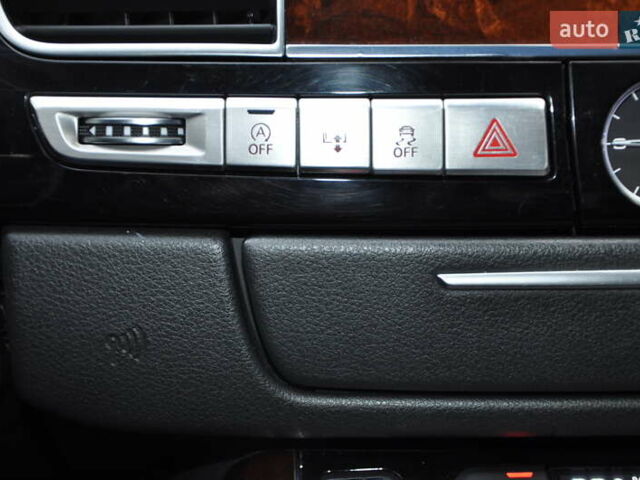 Серый Ауди А8, объемом двигателя 3 л и пробегом 214 тыс. км за 20900 $, фото 41 на Automoto.ua