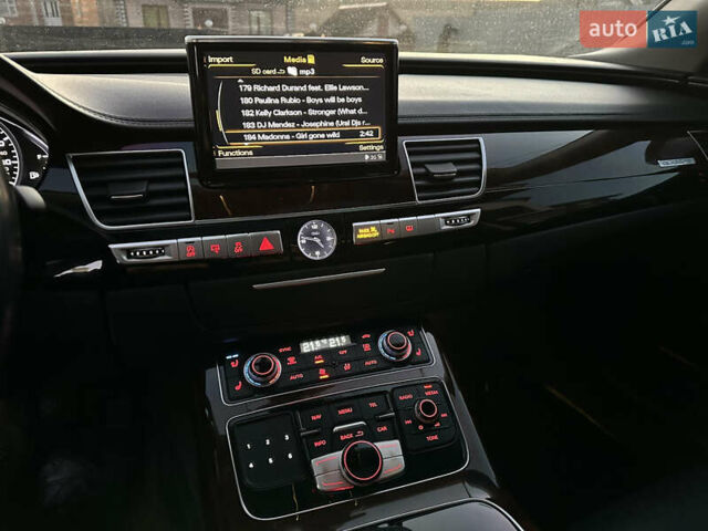 Серый Ауди А8, объемом двигателя 2.97 л и пробегом 267 тыс. км за 26500 $, фото 42 на Automoto.ua