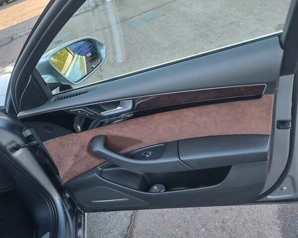 Сірий Ауді A8, об'ємом двигуна 3 л та пробігом 193 тис. км за 25000 $, фото 6 на Automoto.ua