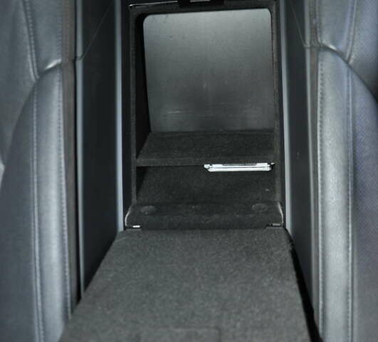 Серый Ауди А8, объемом двигателя 3 л и пробегом 214 тыс. км за 20900 $, фото 17 на Automoto.ua