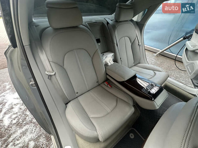 Серый Ауди А8, объемом двигателя 3 л и пробегом 198 тыс. км за 19999 $, фото 13 на Automoto.ua