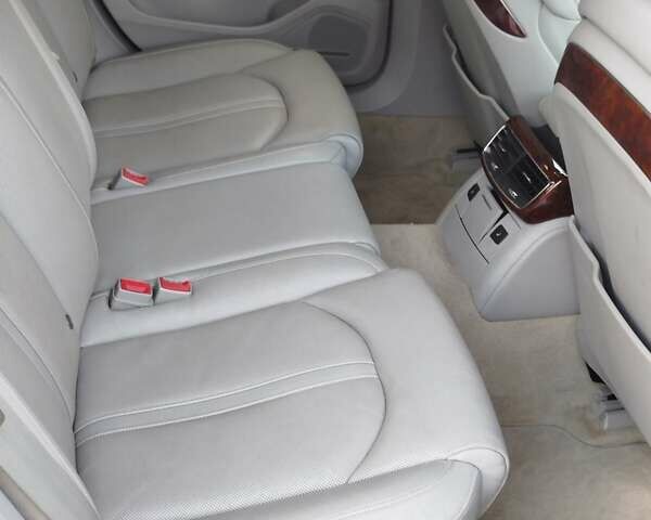 Сірий Ауді A8, об'ємом двигуна 3 л та пробігом 221 тис. км за 15900 $, фото 33 на Automoto.ua
