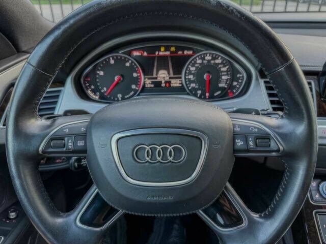 Серый Ауди А8, объемом двигателя 3 л и пробегом 87 тыс. км за 5800 $, фото 7 на Automoto.ua