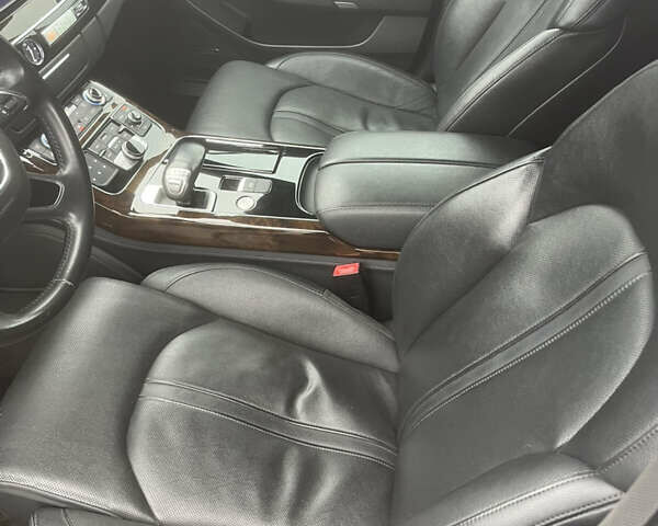 Серый Ауди А8, объемом двигателя 3 л и пробегом 247 тыс. км за 16900 $, фото 12 на Automoto.ua