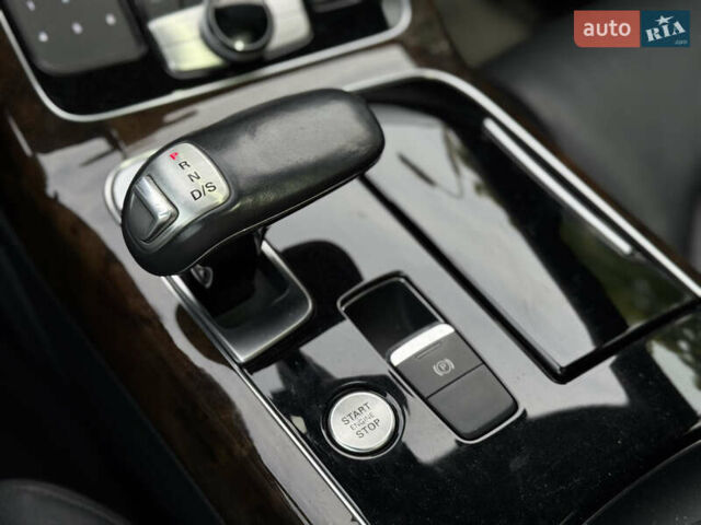 Серый Ауди А8, объемом двигателя 3 л и пробегом 243 тыс. км за 14990 $, фото 18 на Automoto.ua